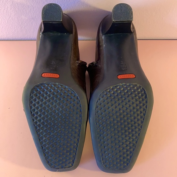 Aerosoles Cingle File Women Sable Brown Heel Bootie Shoe with side zip Size 9.5M - Picture 7 of 7